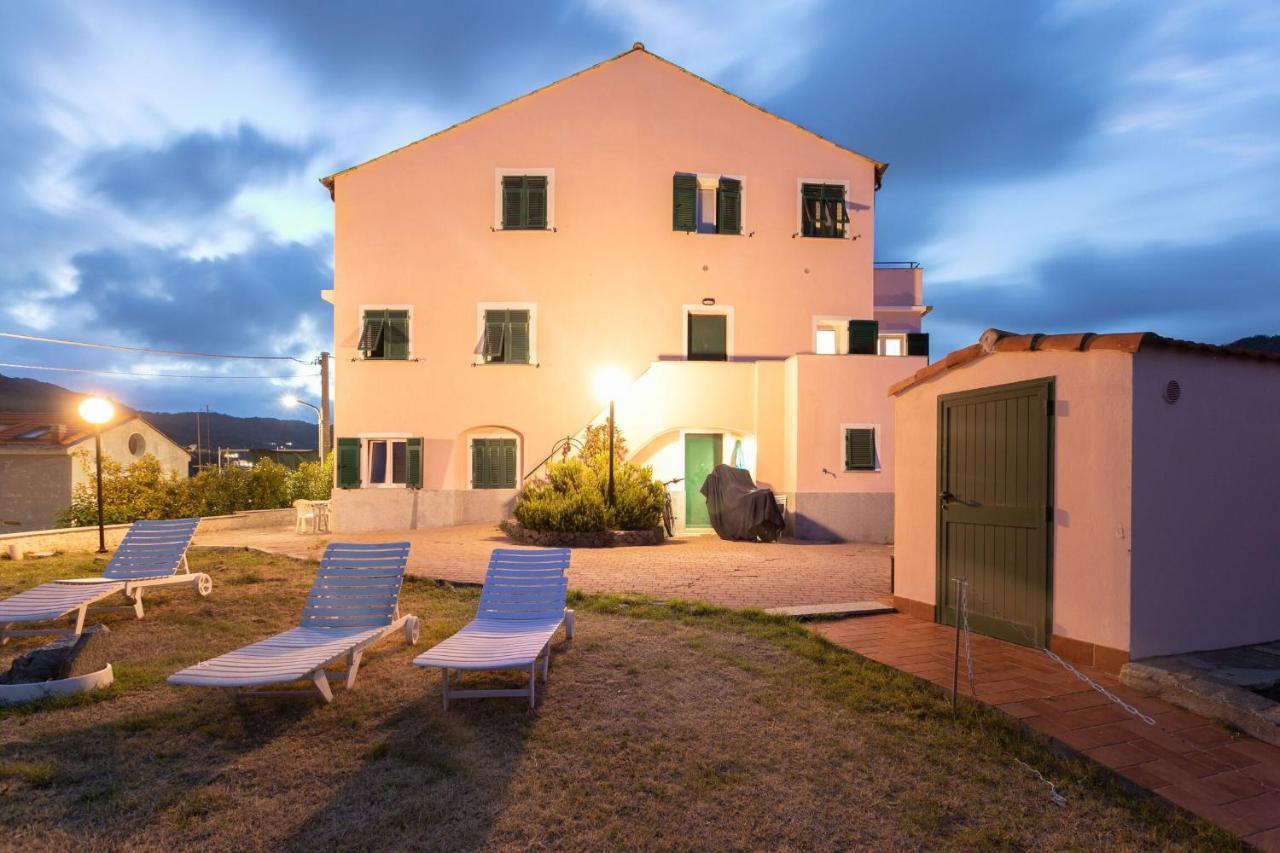 Villa Zafferano Suites Челле-Лигуре Экстерьер фото